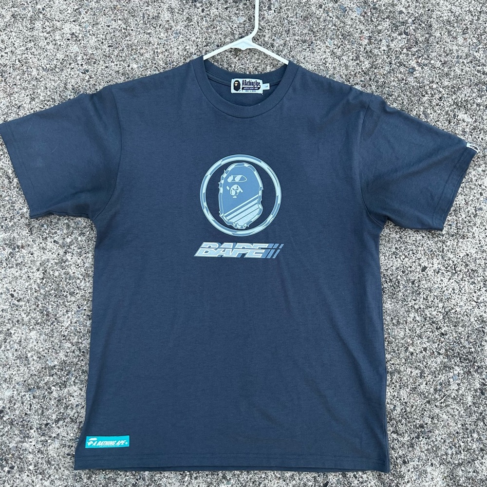 A BATHING APE Men's T-Shirt Bape
Gray/Silver